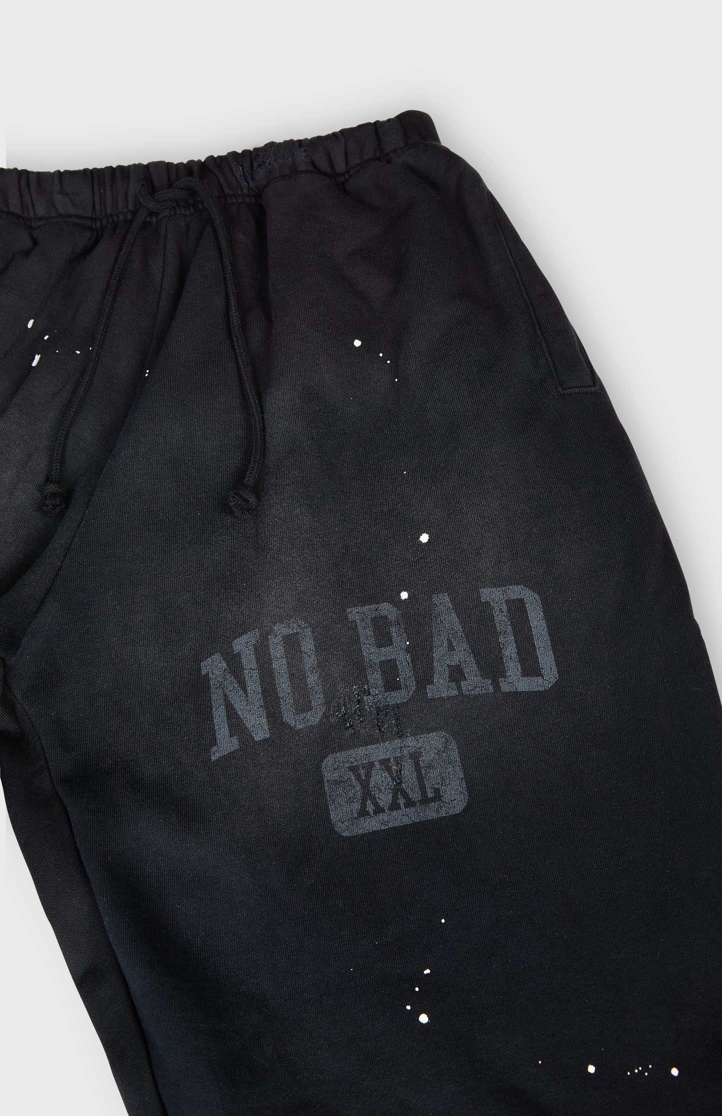 COLLEGE SWEATS | BLACK